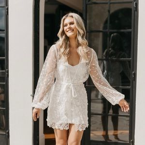 Le Rose Maya Lace Bridal Robe - image 1